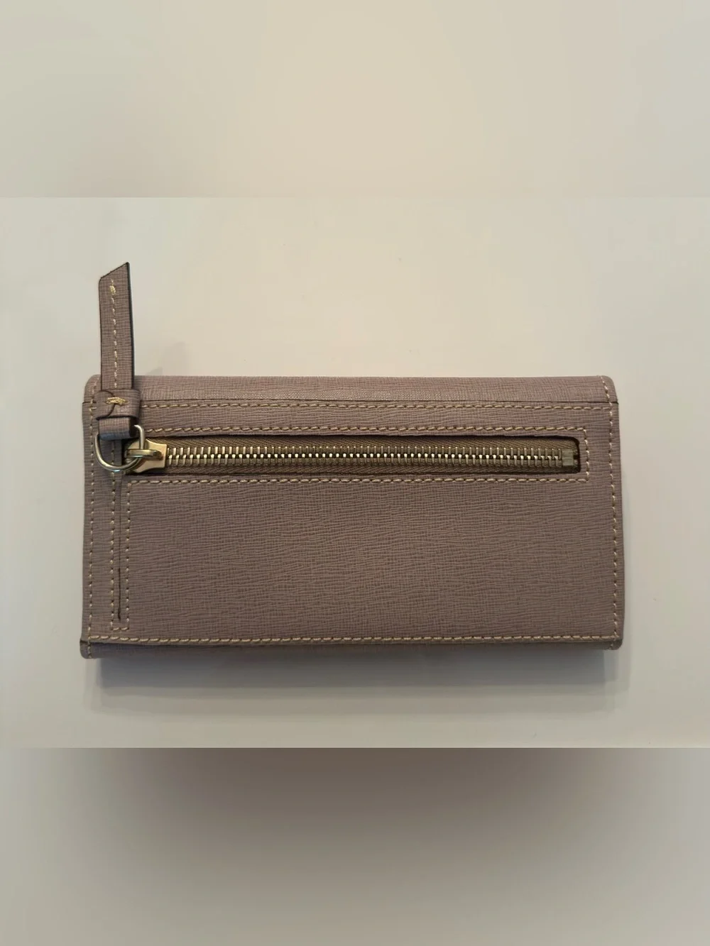 DOONEY & BOURKE TAUPE/ELEPHANT SAFFIANO LEATHER CONTINENTAL CLUTCH